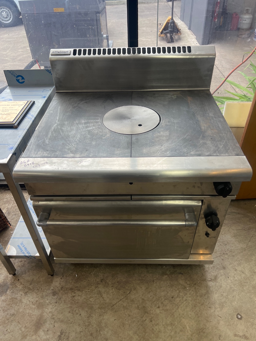 Waldorf Target top gas Oven Range